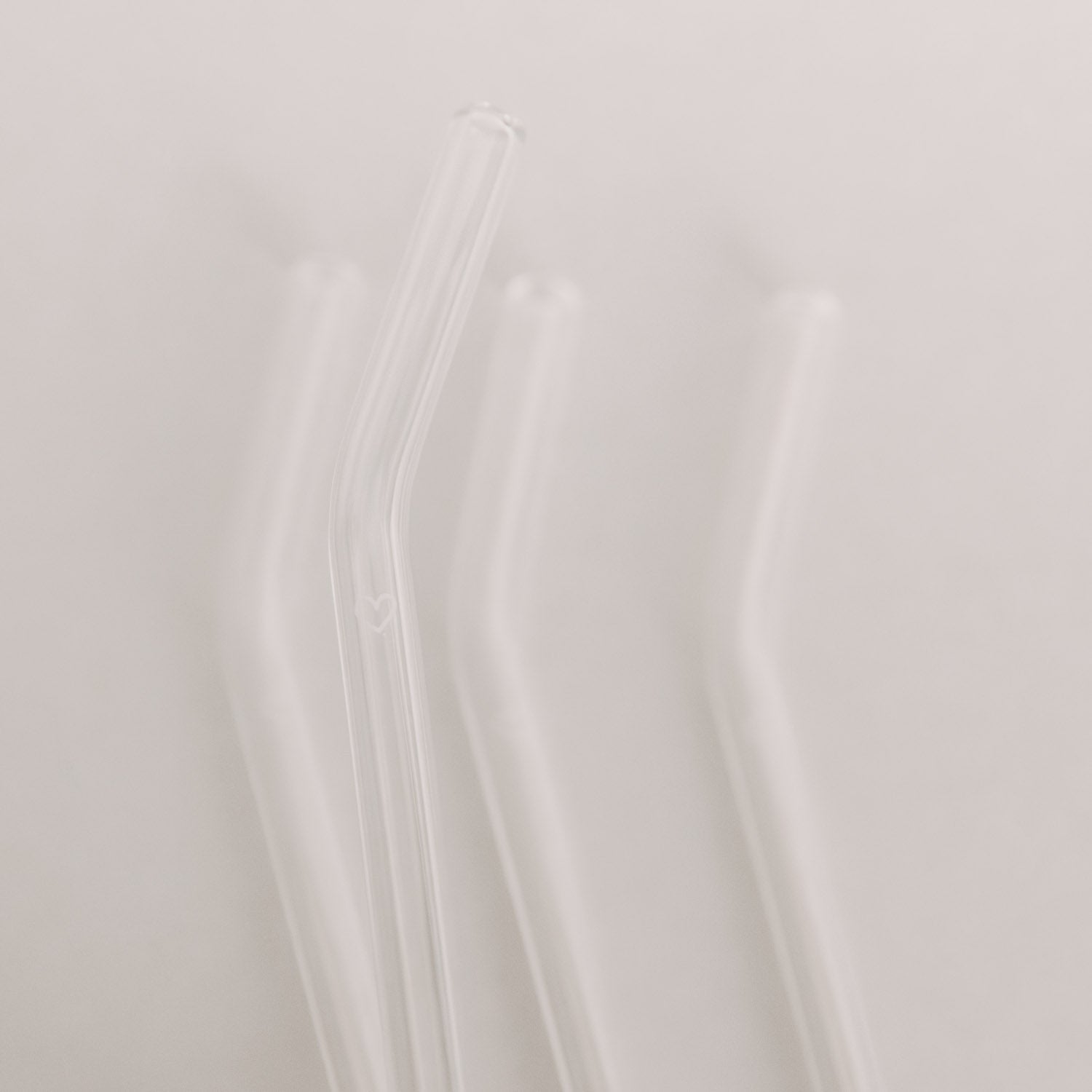 Strohhalme gebogen Herz transparent aus Glas im 4er Set