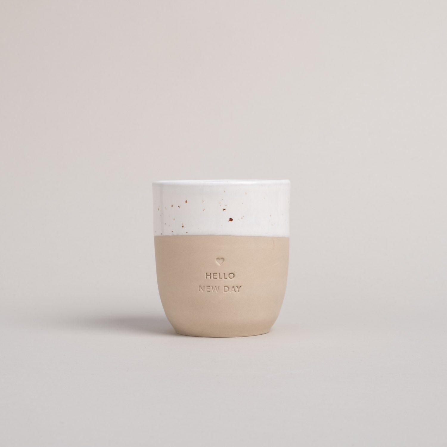 Becher Hello New Day