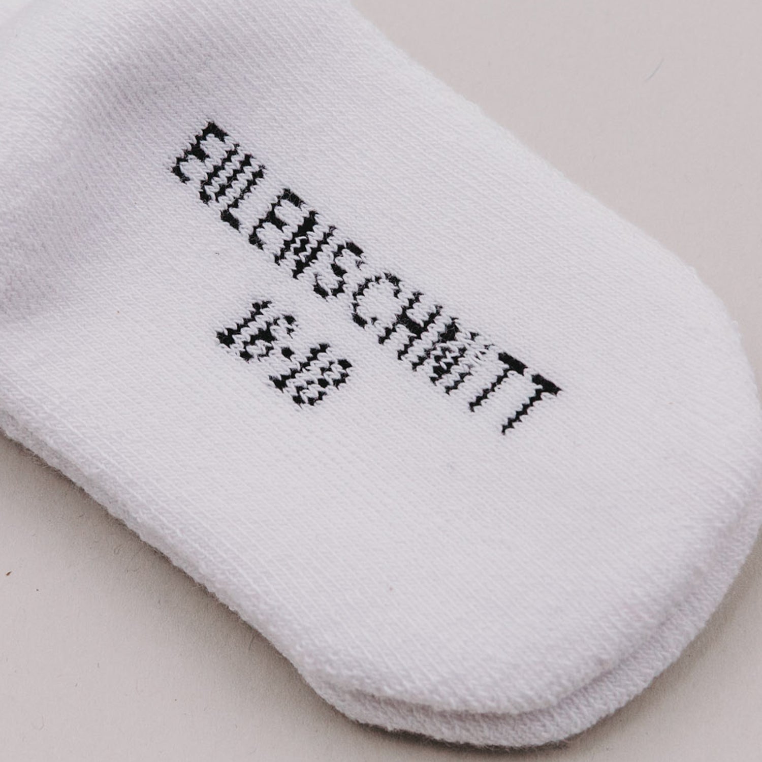 Babysocken Herz rot