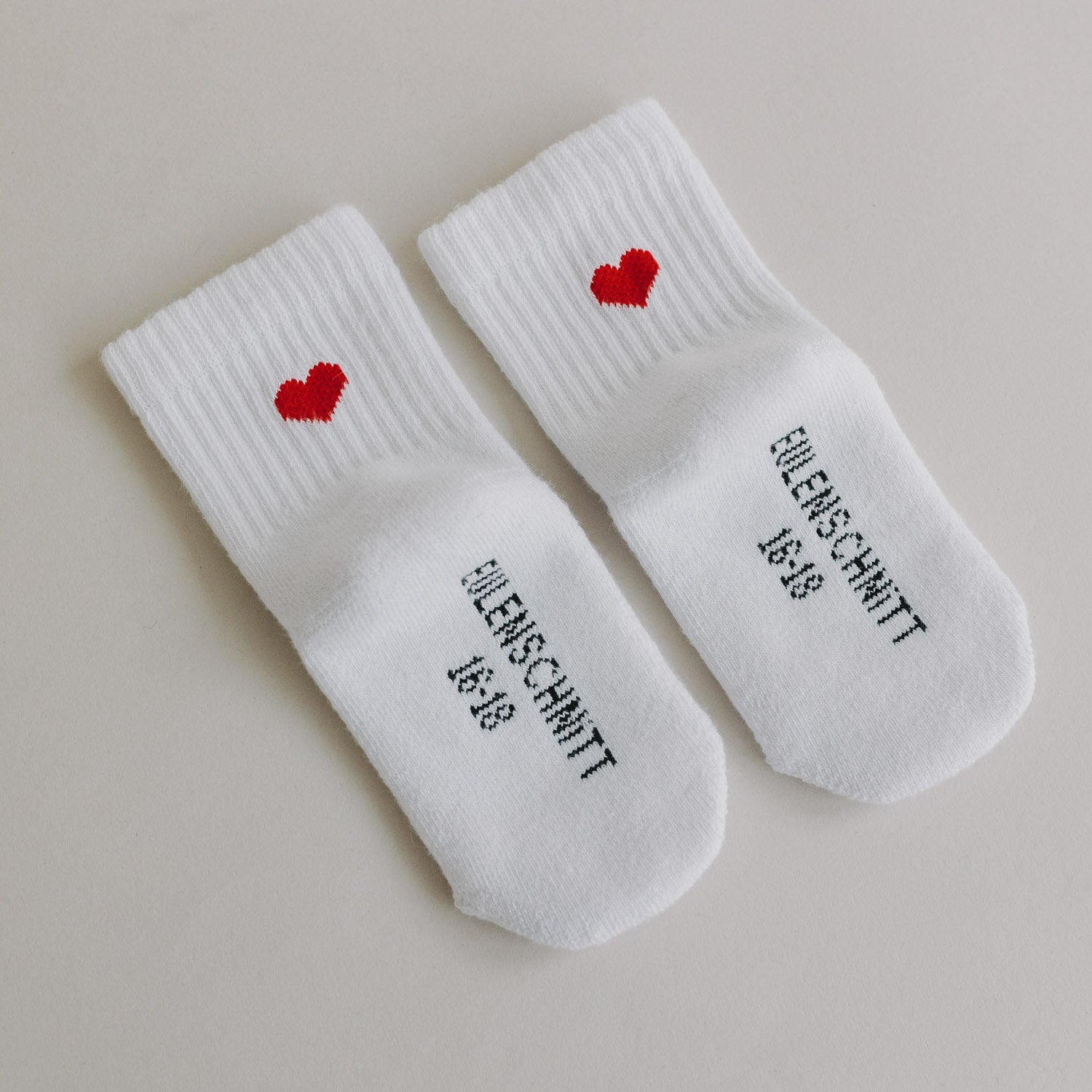 Babysocken Herz rot