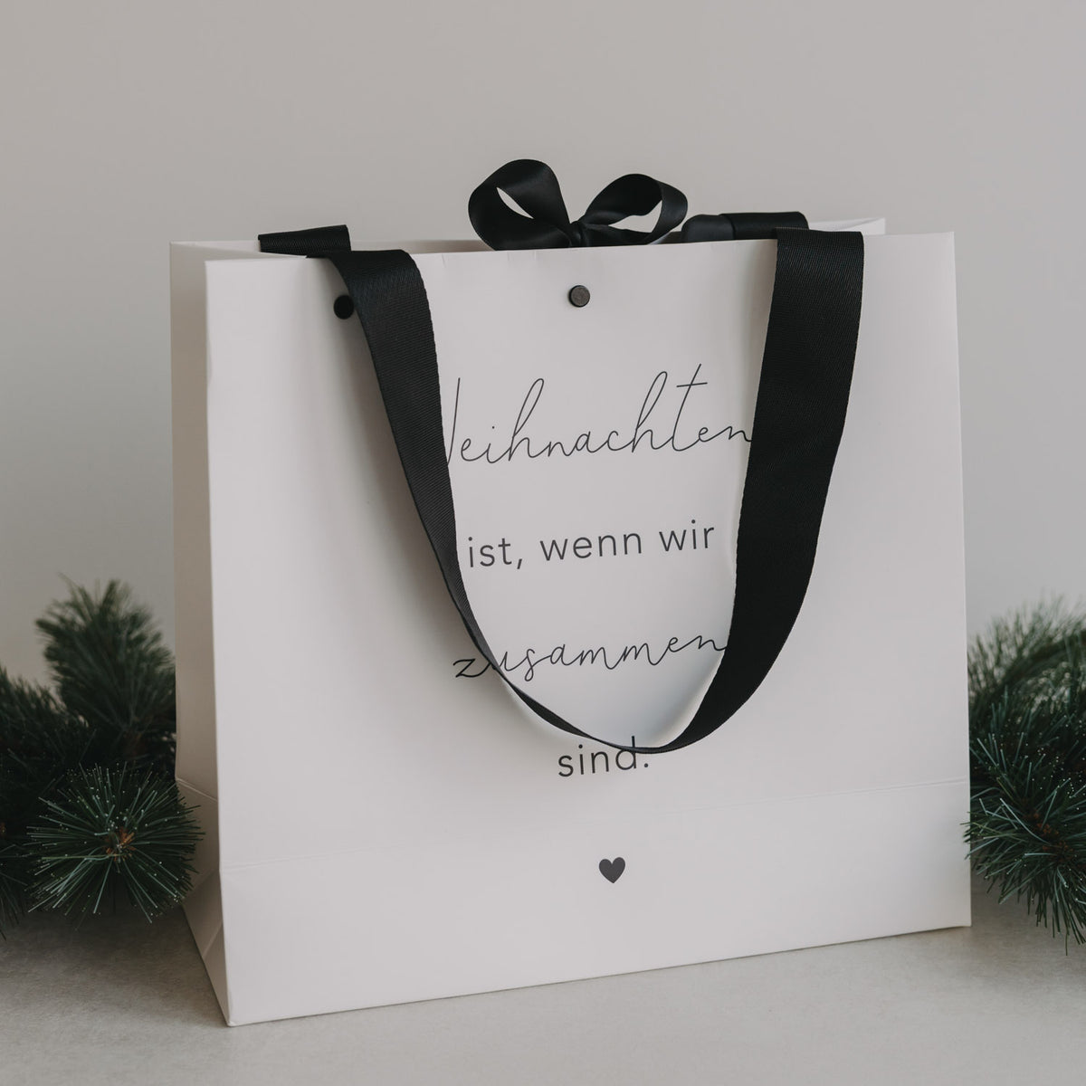 Geschenktüte Weihnachten ist - Medium